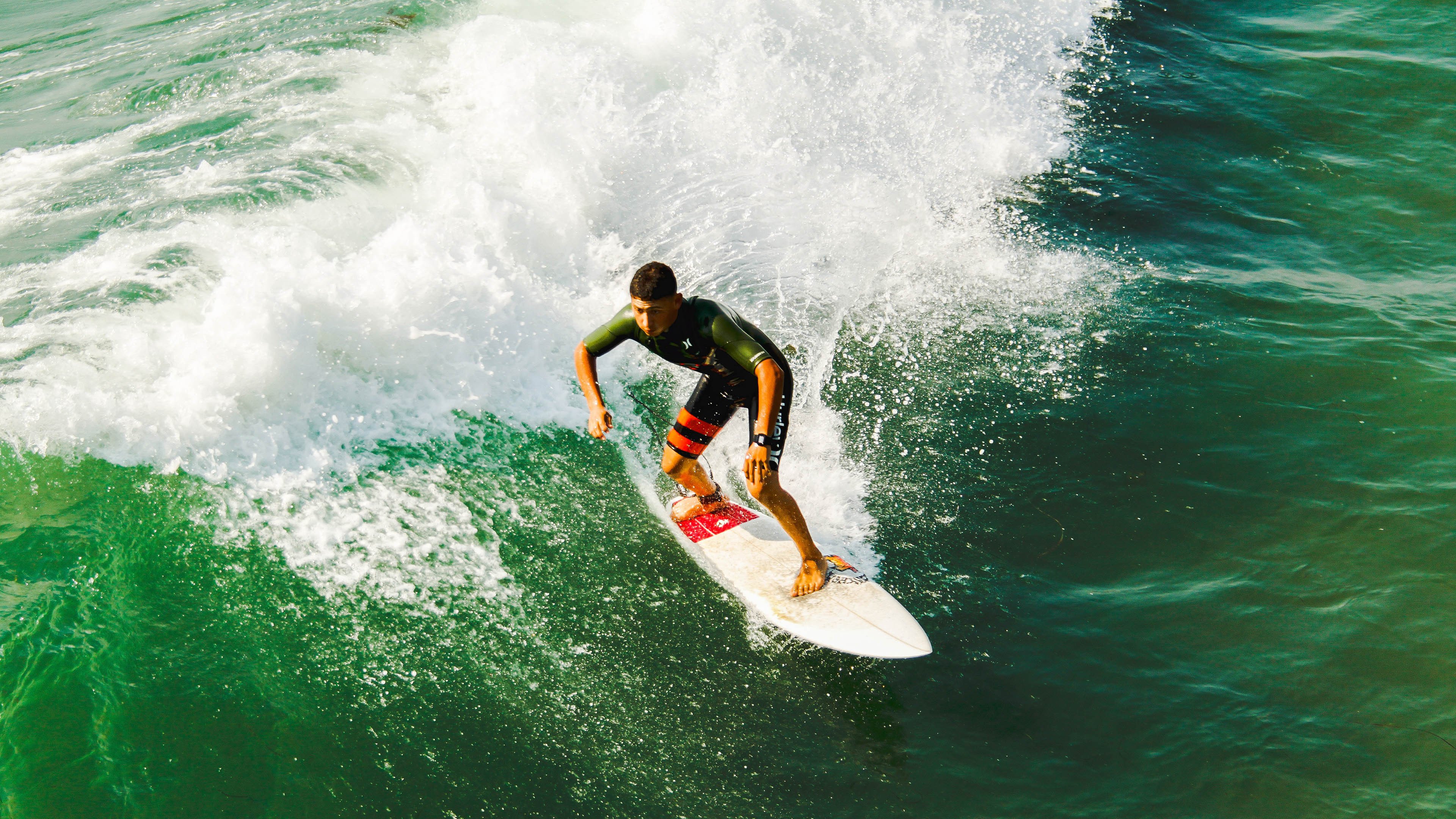 星空体育全站-中国足球青训体系鼓励多地试点联动发展，中国足球的青训理念包括